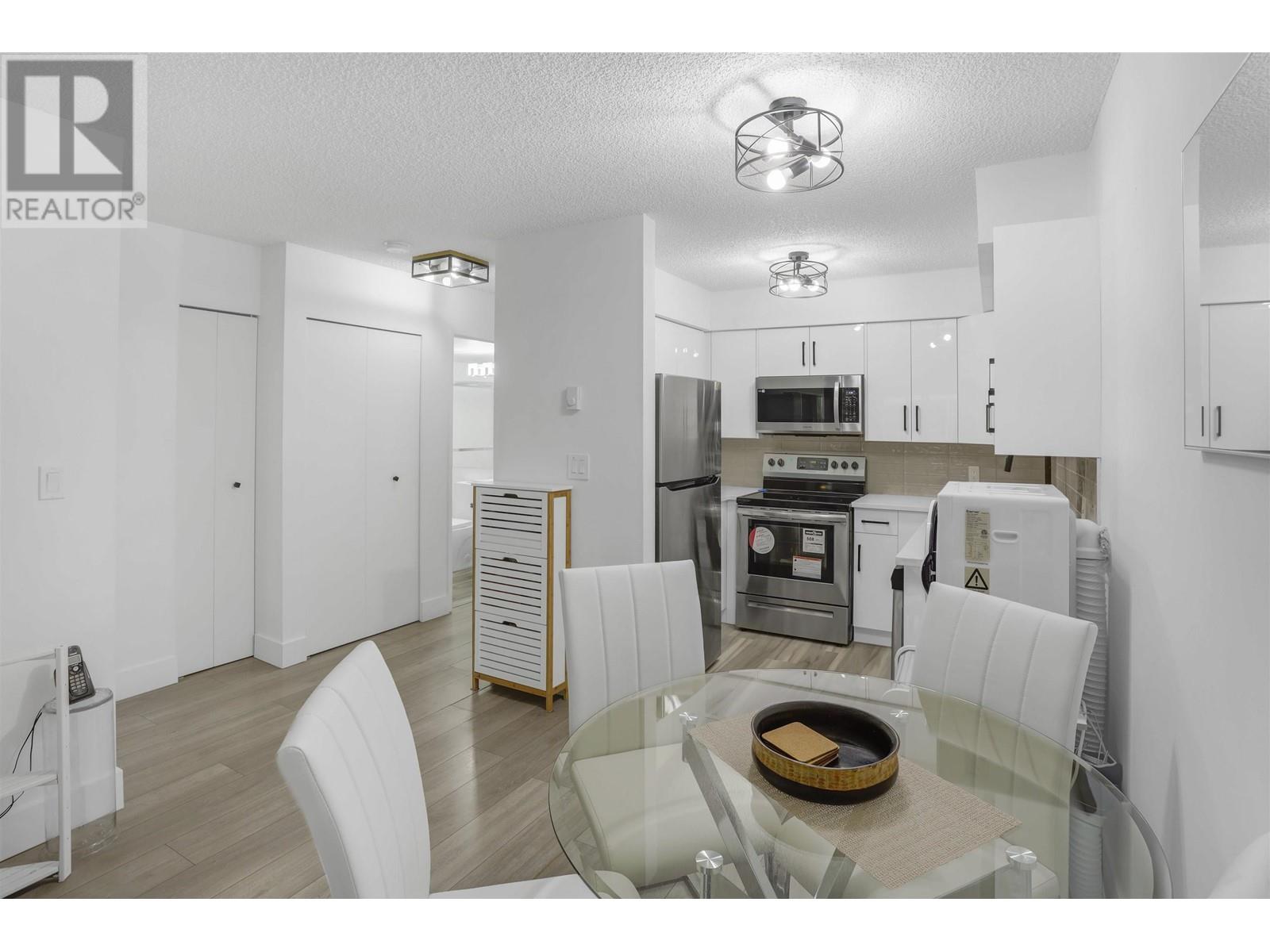 205 1948 COQUITLAM AVENUE, Port Coquitlam real estate listing R2949072