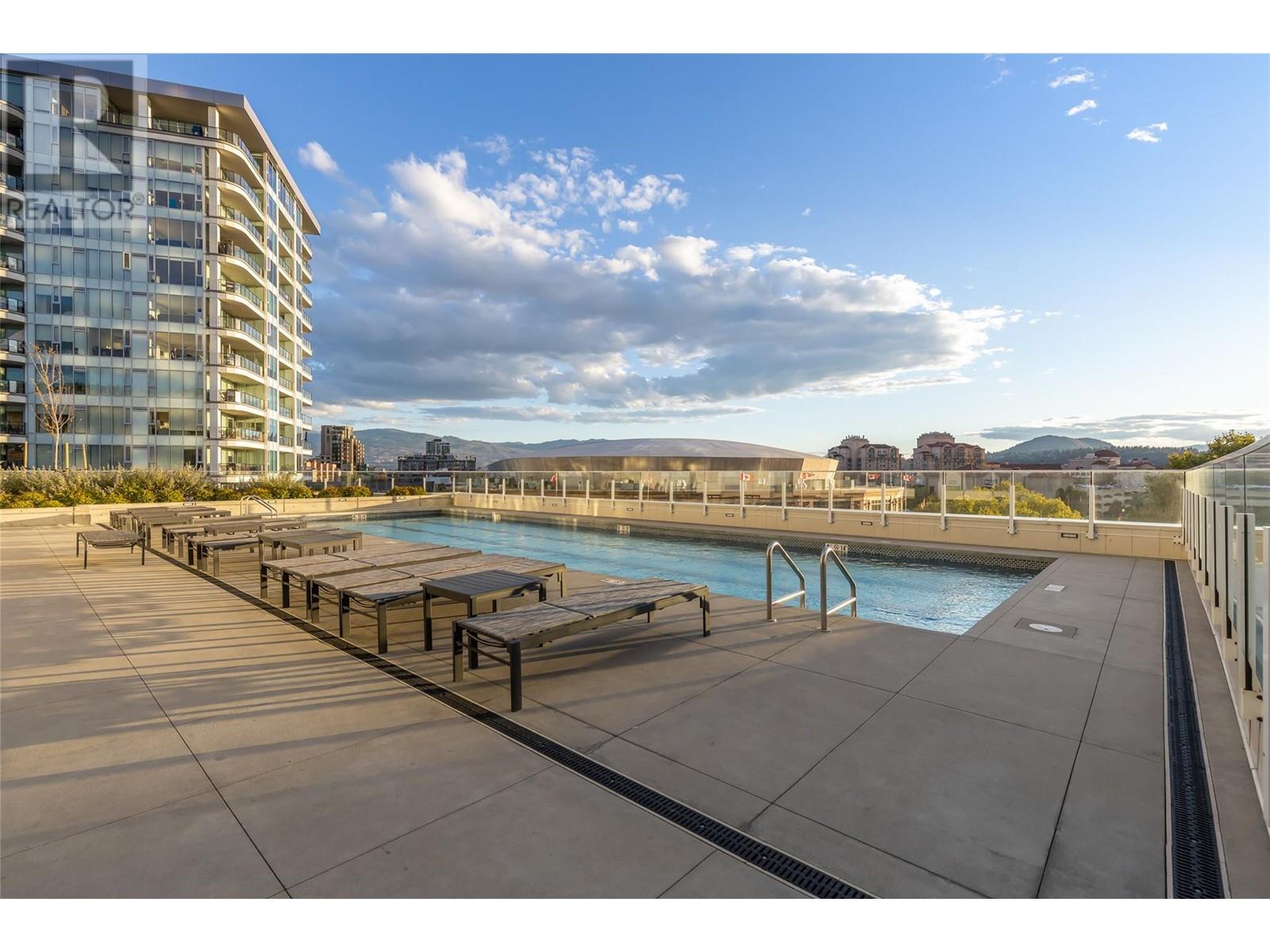 1503 1181 Sunset Drive, Kelowna