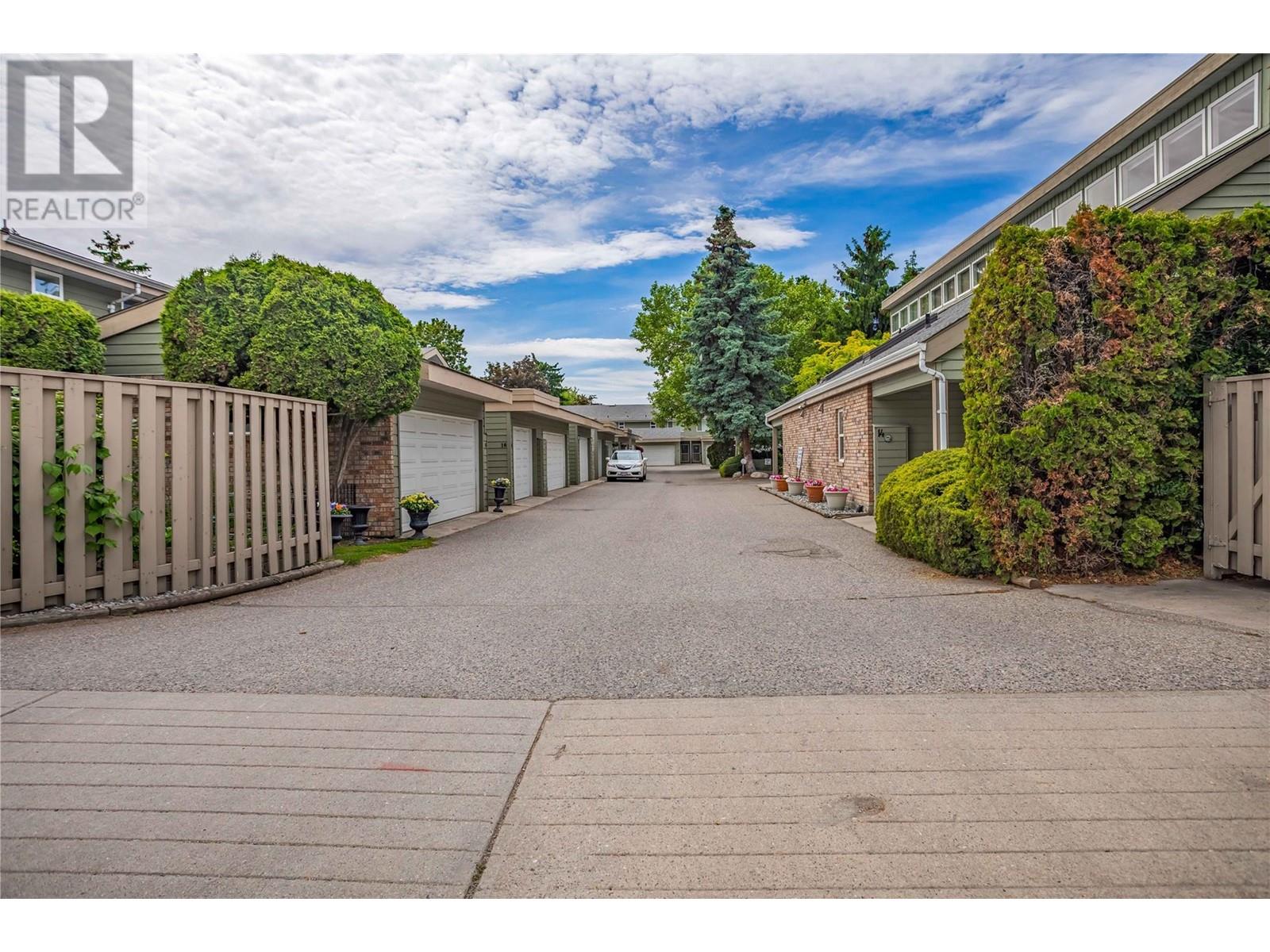 4 1950 Burtch Road, Kelowna