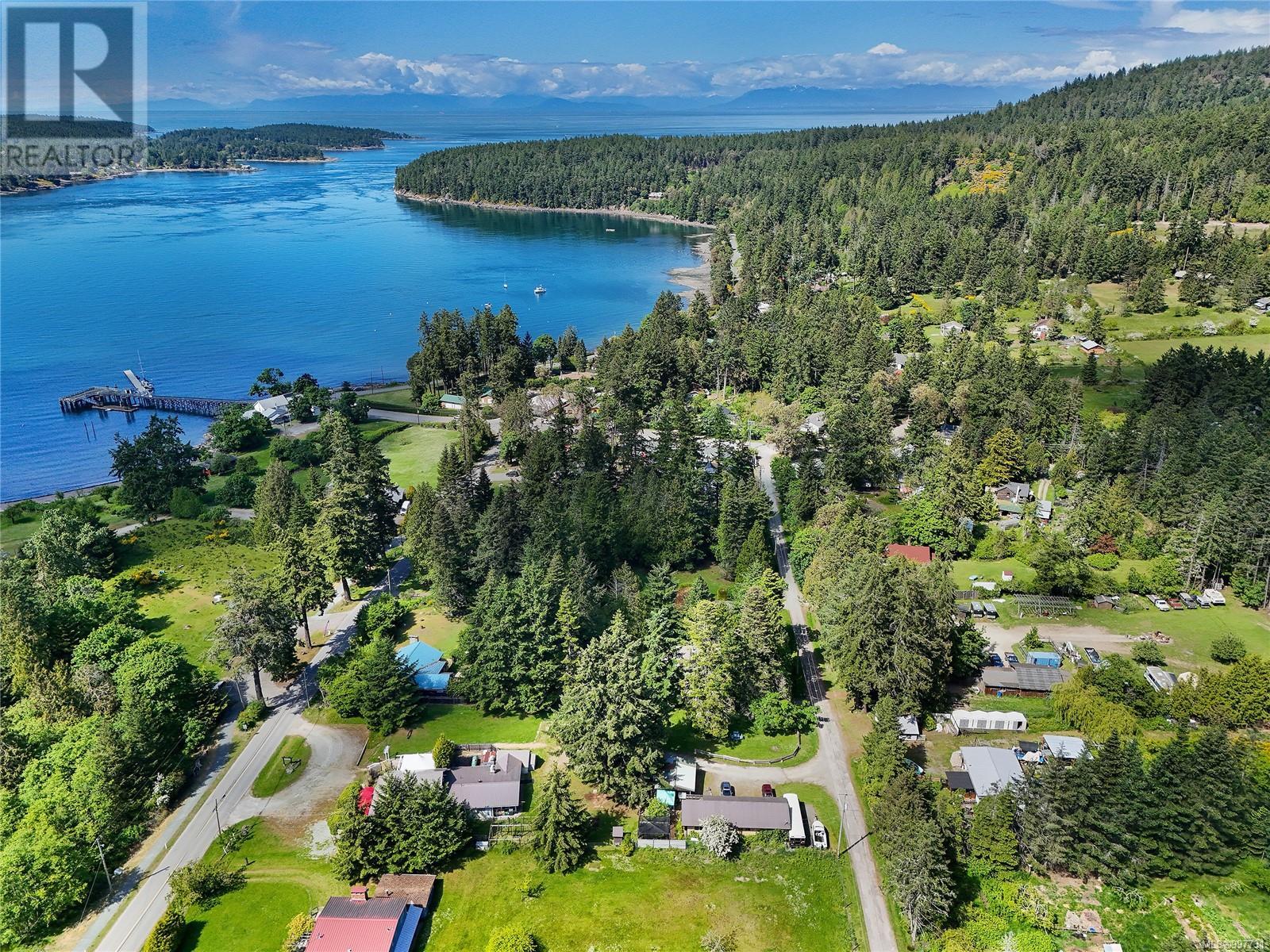  454 Village Bay Road, Mayne Island