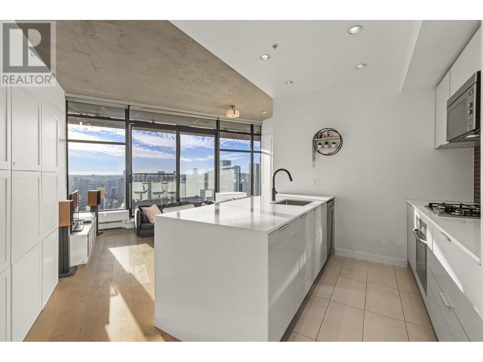 Photo 2 of 4108 128 W Cordova Street, Vancouver BC
