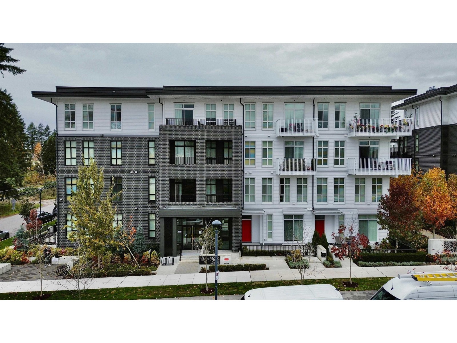 Photo 32 of 202 13929 105 Boulevard, Surrey BC