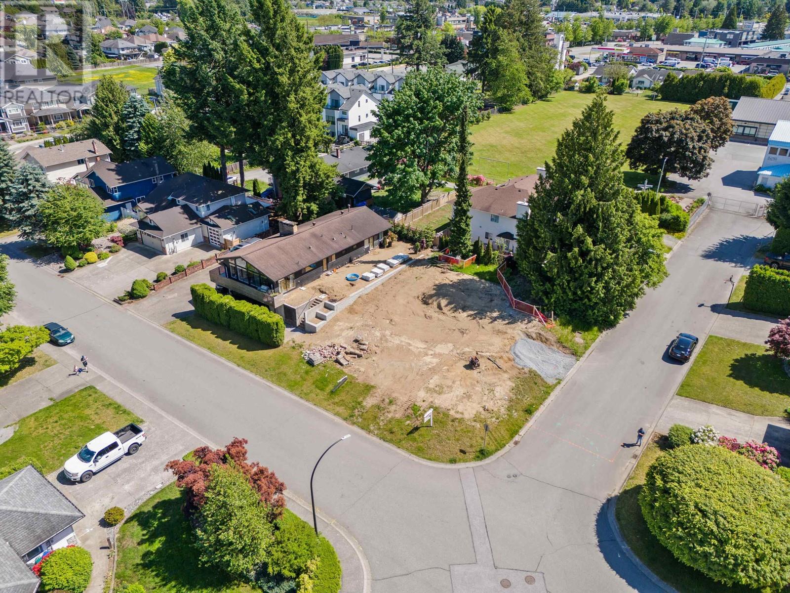 Photo 4 of 20270 121 Avenue, Maple Ridge BC