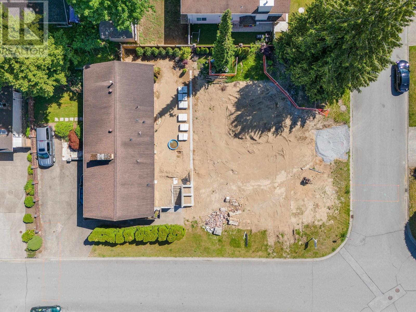 Photo 2 of 20270 121 Avenue, Maple Ridge BC