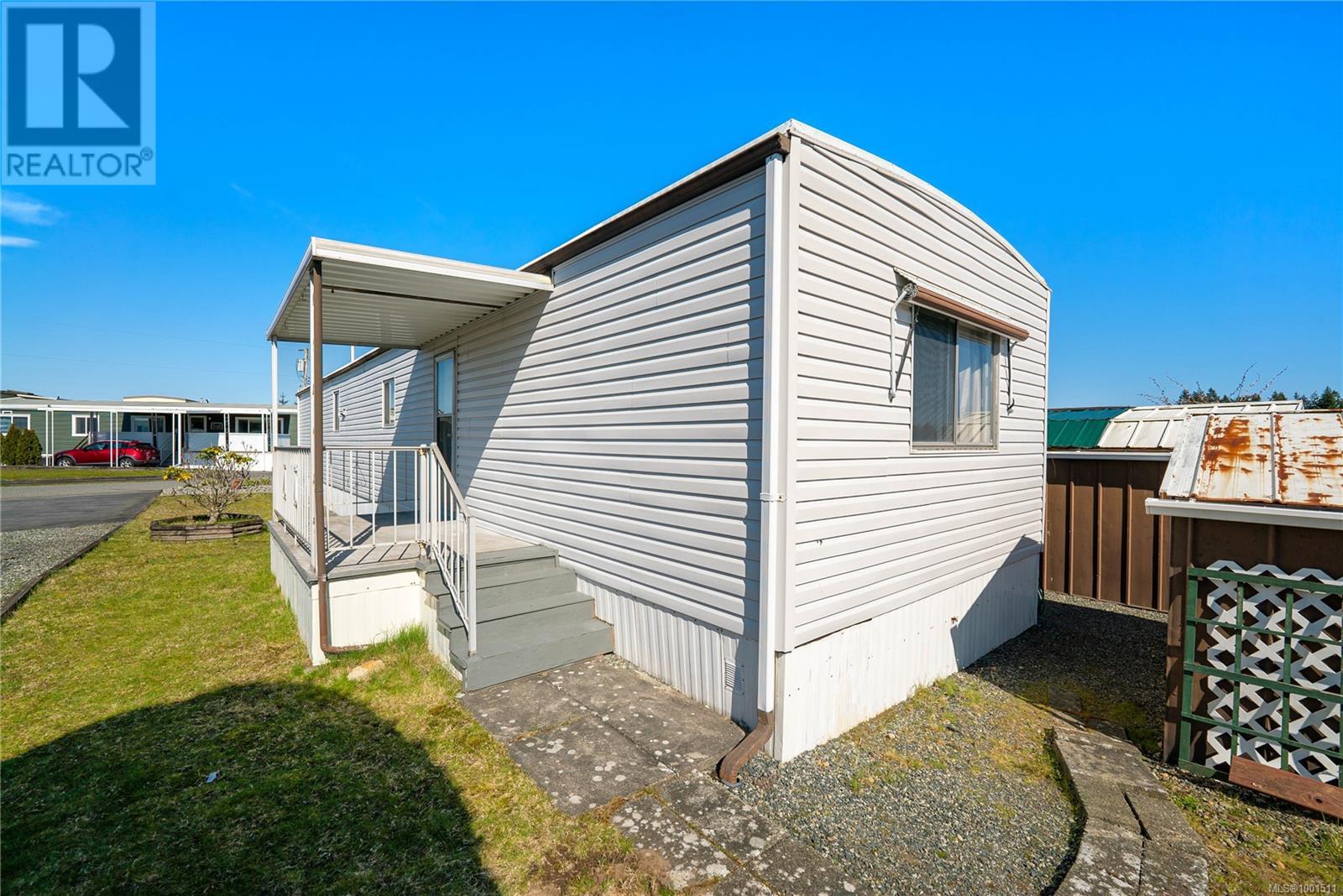 Photo 25 of 51 6325 Metral Dr, Nanaimo BC