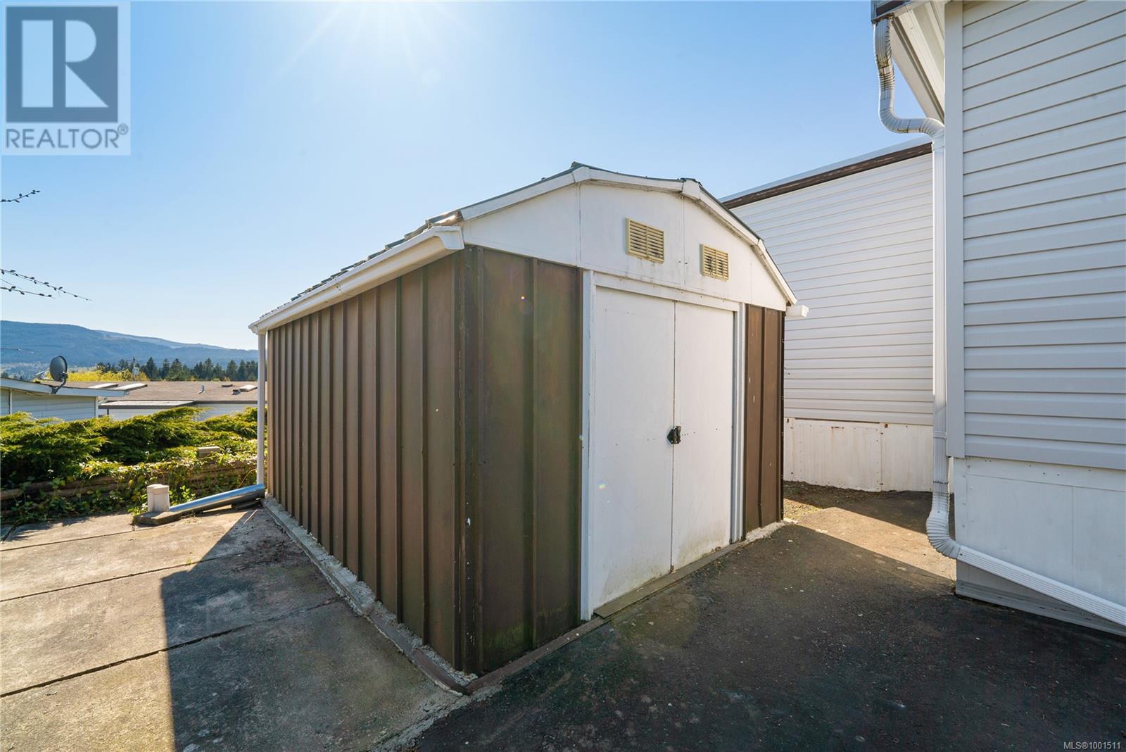 Photo 5 of 51 6325 Metral Dr, Nanaimo BC