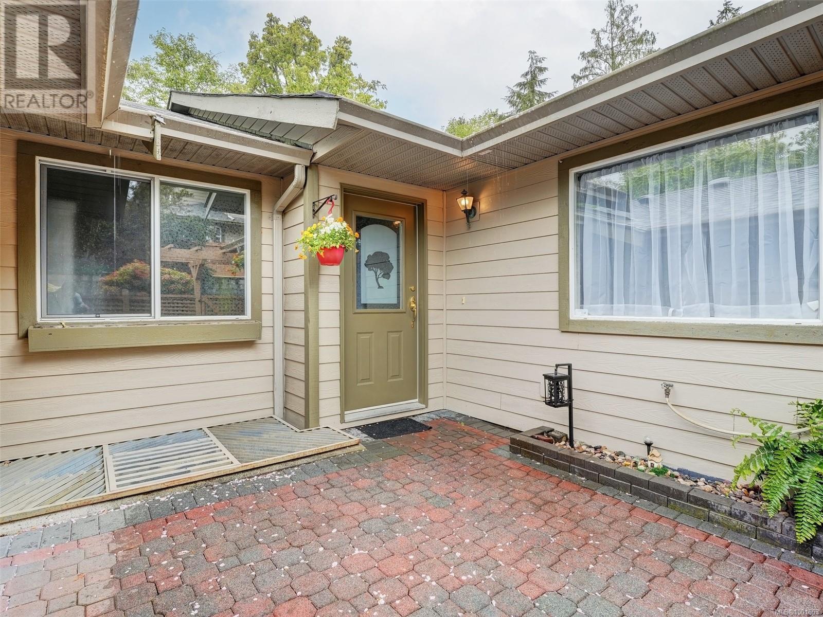 12 2190 Drennan St, Sooke