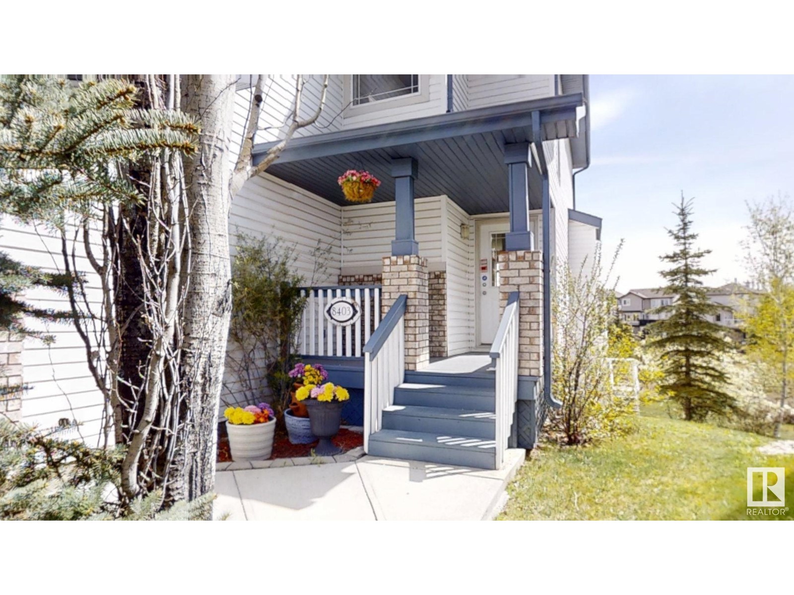 Photo 2 of 8403 5 Av Sw, Edmonton AB