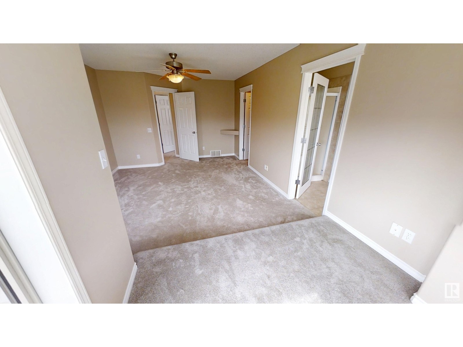 Photo 32 of 8403 5 Av Sw, Edmonton AB