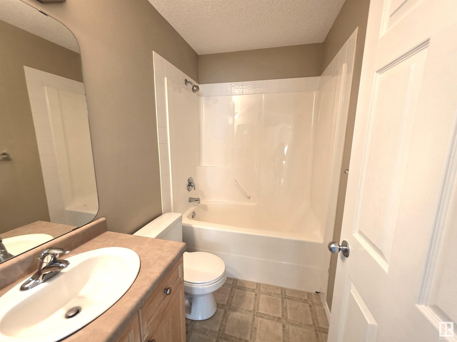 Photo 40 of 8403 5 Av Sw, Edmonton AB