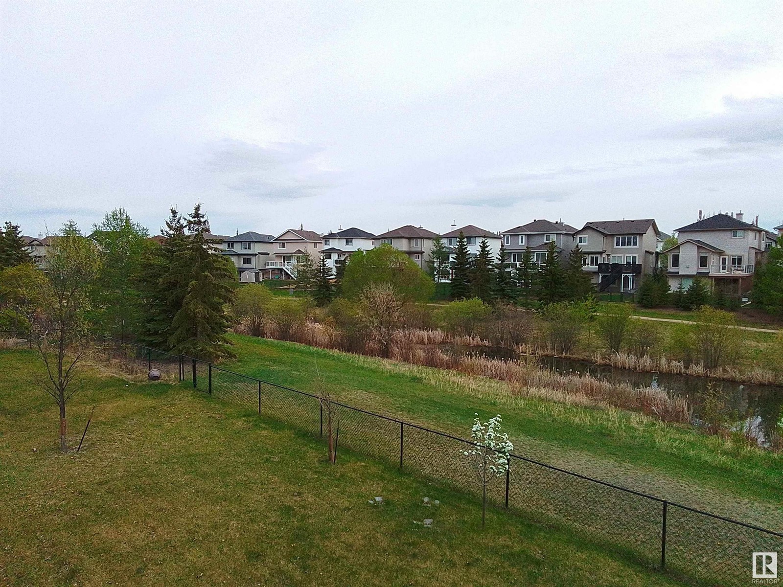 Photo 25 of 8403 5 Av Sw, Edmonton AB