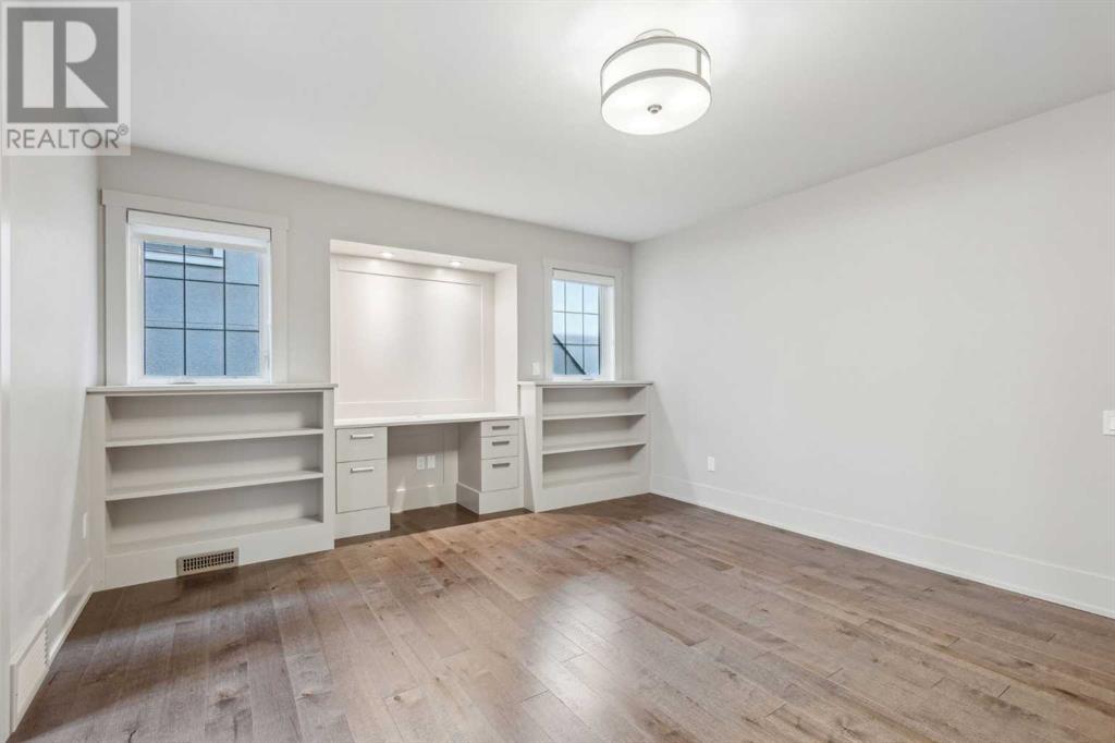 Single Family House for Sale in  Britannia Drive SW Elboya Calgary 