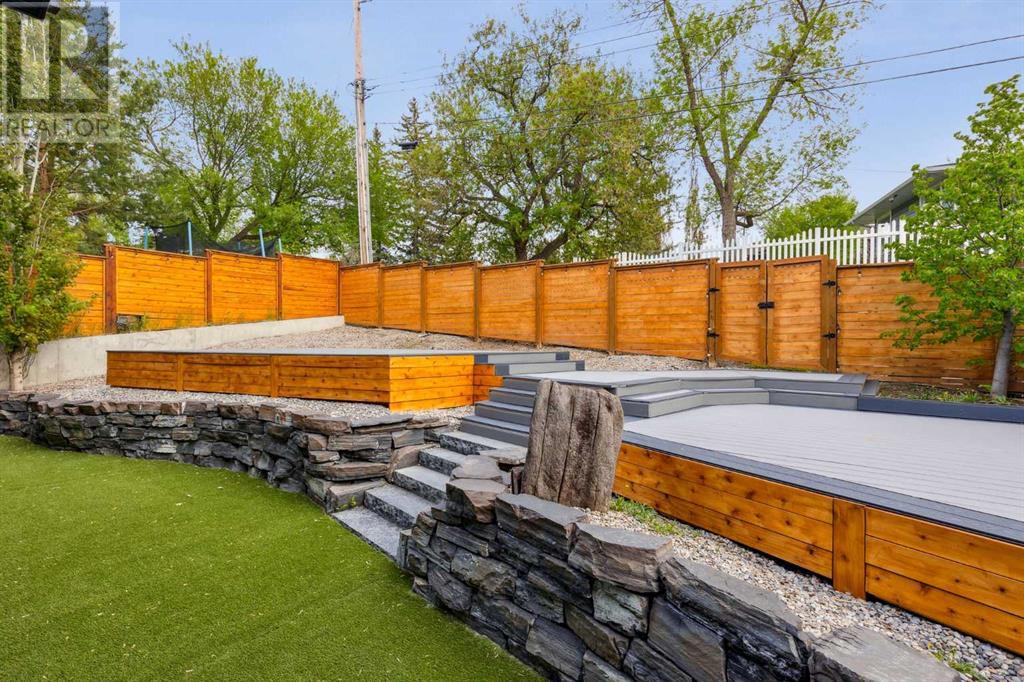 Single Family House for Sale in  Britannia Drive SW Elboya Calgary 