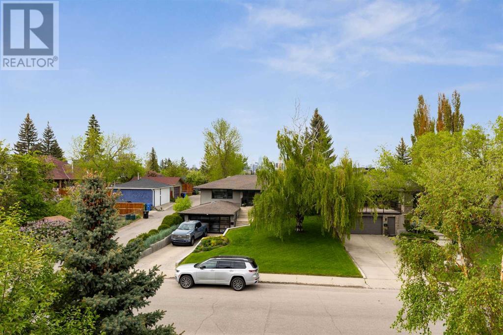Single Family House for Sale in  Britannia Drive SW Elboya Calgary 