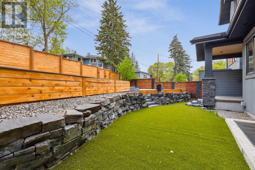 Single Family House for Sale in  Britannia Drive SW Elboya Calgary 