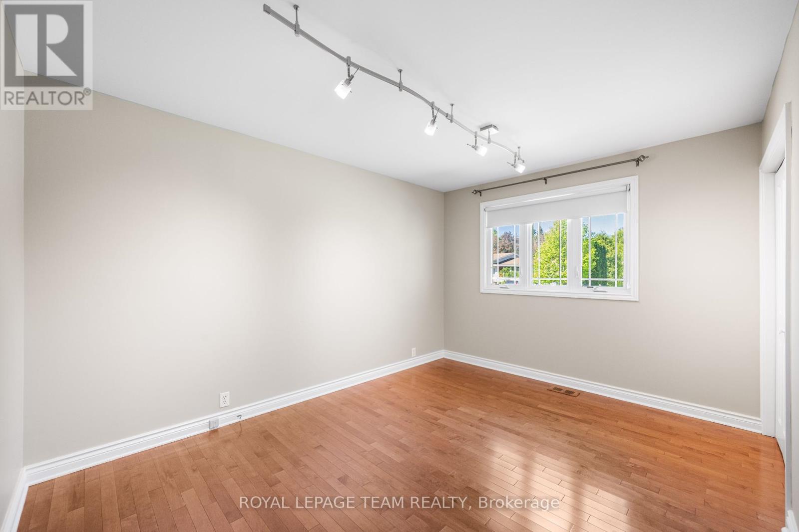 Photo 28 of 3 Millbrook Crescent, Ottawa ON