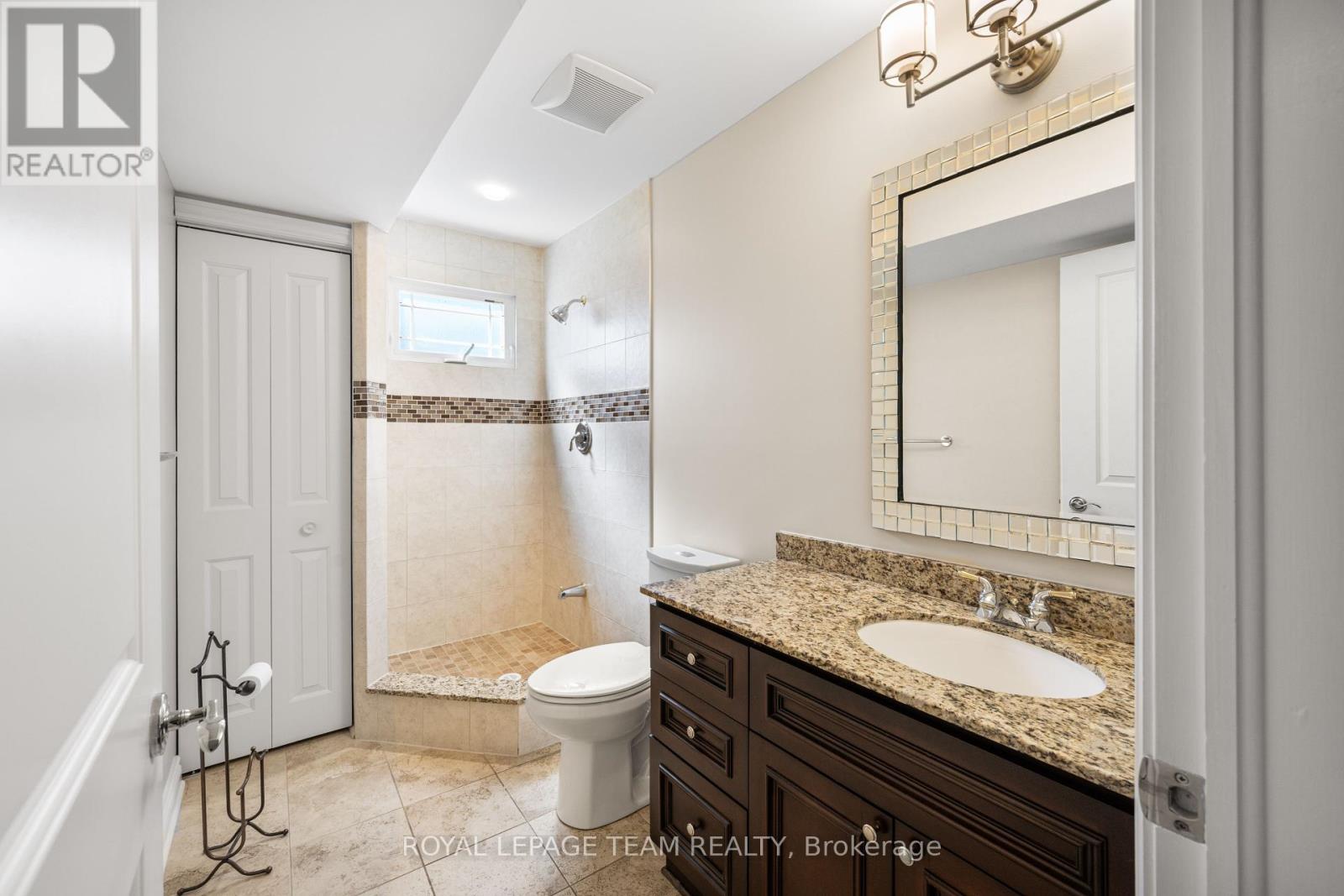 Photo 7 of 3 Millbrook Crescent, Ottawa ON