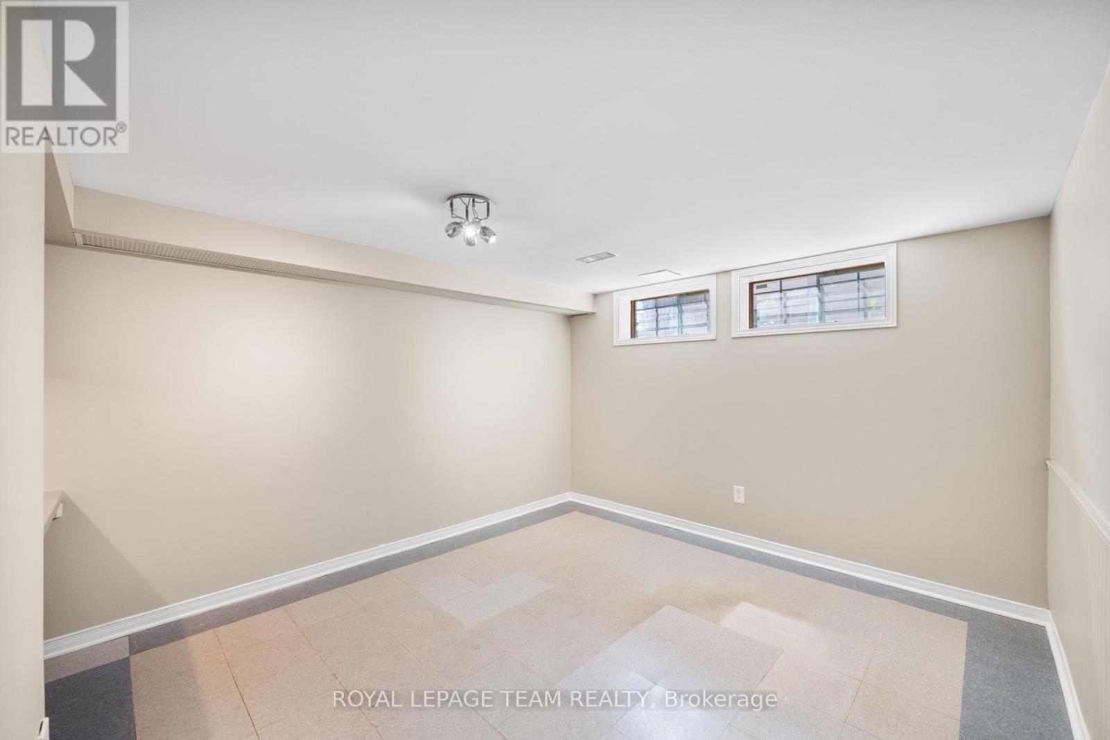 Photo 17 of 3 Millbrook Crescent, Ottawa ON