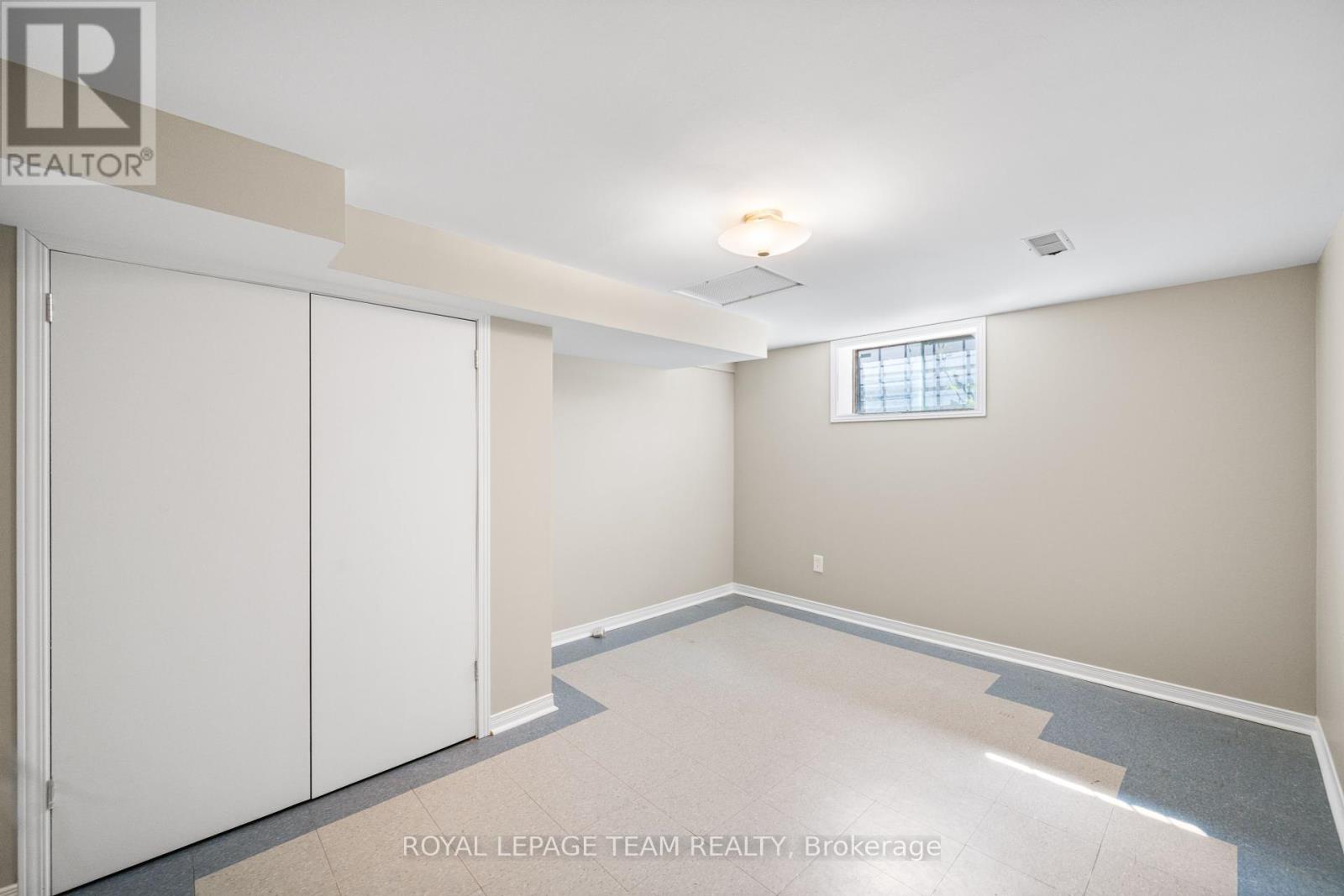 Photo 24 of 3 Millbrook Crescent, Ottawa ON