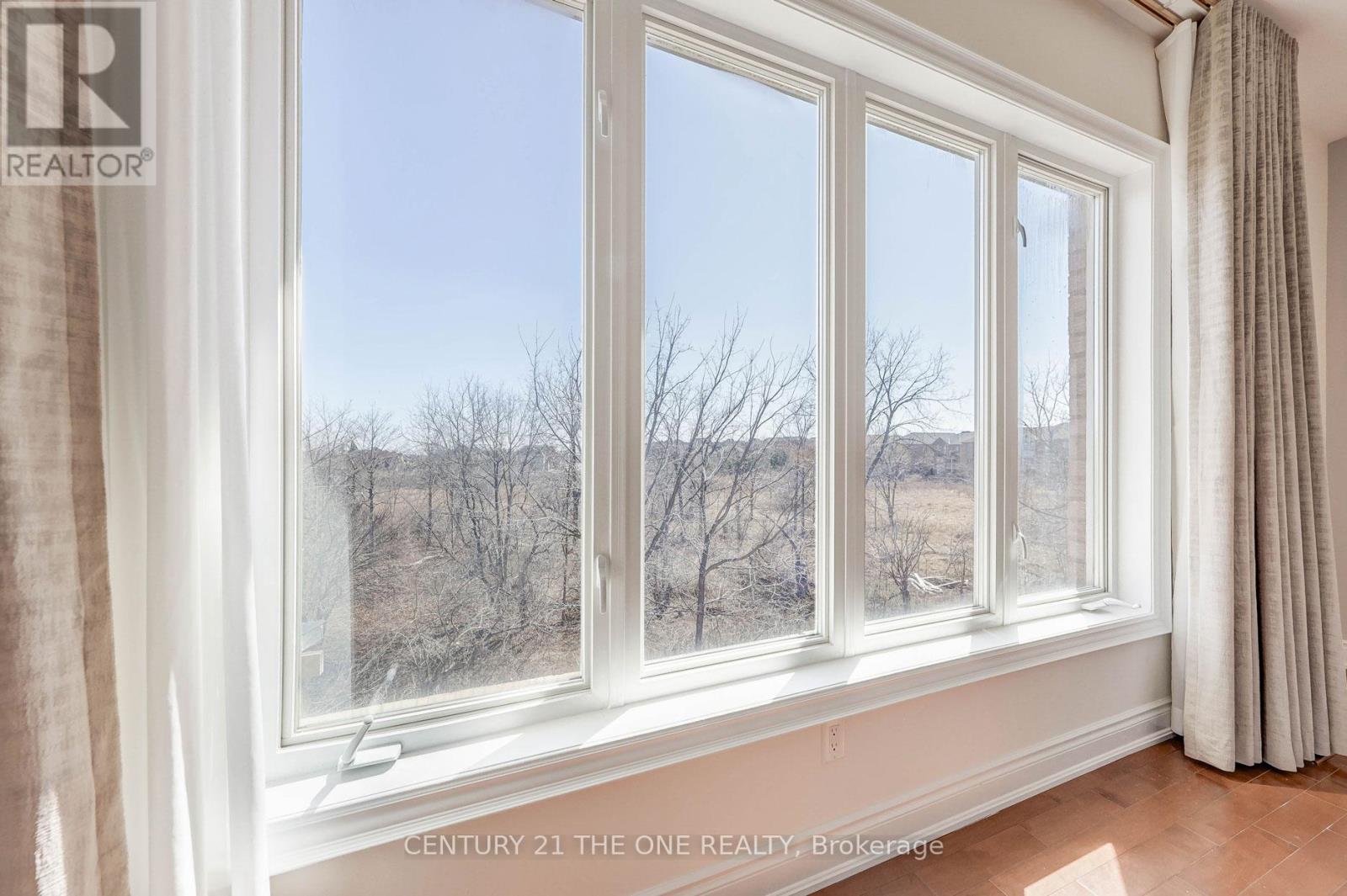 Single Family House for Sale in  RIVERMILL CRESCENT Vaughan (Patterson) 