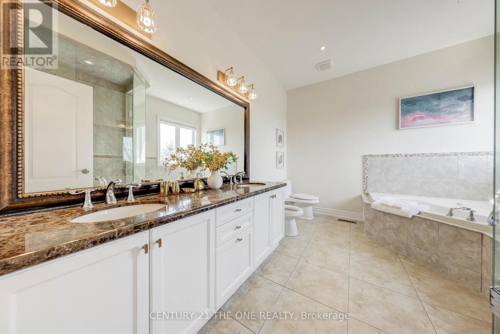 Single Family House for Sale in  RIVERMILL CRESCENT Vaughan (Patterson) 