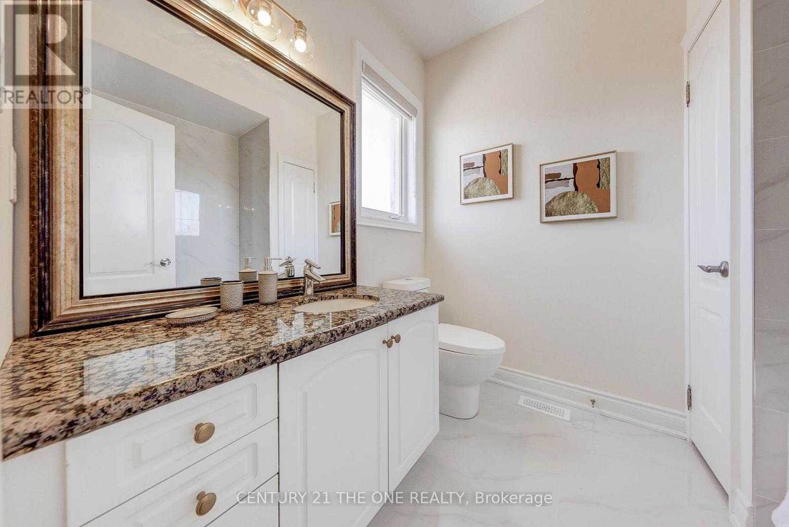 Single Family House for Sale in  RIVERMILL CRESCENT Vaughan (Patterson) 