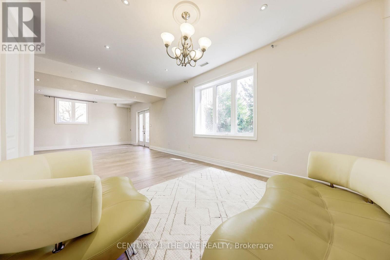 Single Family House for Sale in  RIVERMILL CRESCENT Vaughan (Patterson) 
