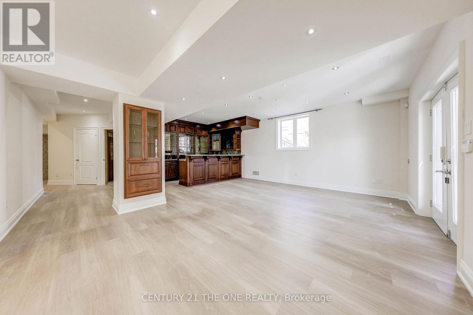 Single Family House for Sale in  RIVERMILL CRESCENT Vaughan (Patterson) 