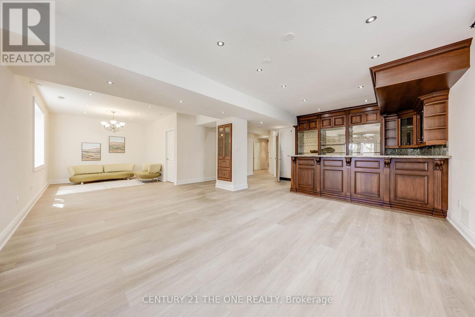 Single Family House for Sale in  RIVERMILL CRESCENT Vaughan (Patterson) 