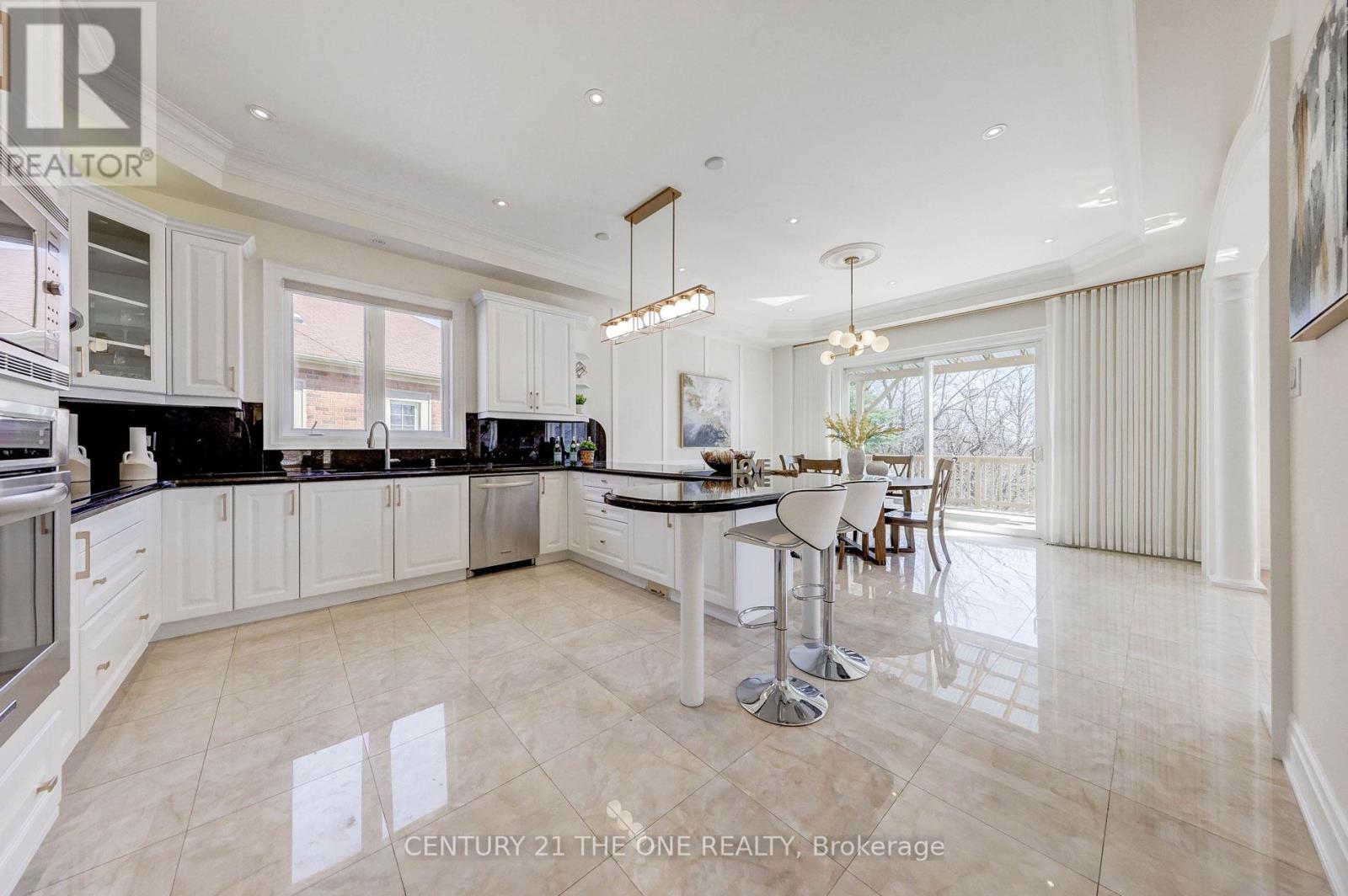 Single Family House for Sale in  RIVERMILL CRESCENT Vaughan (Patterson) 