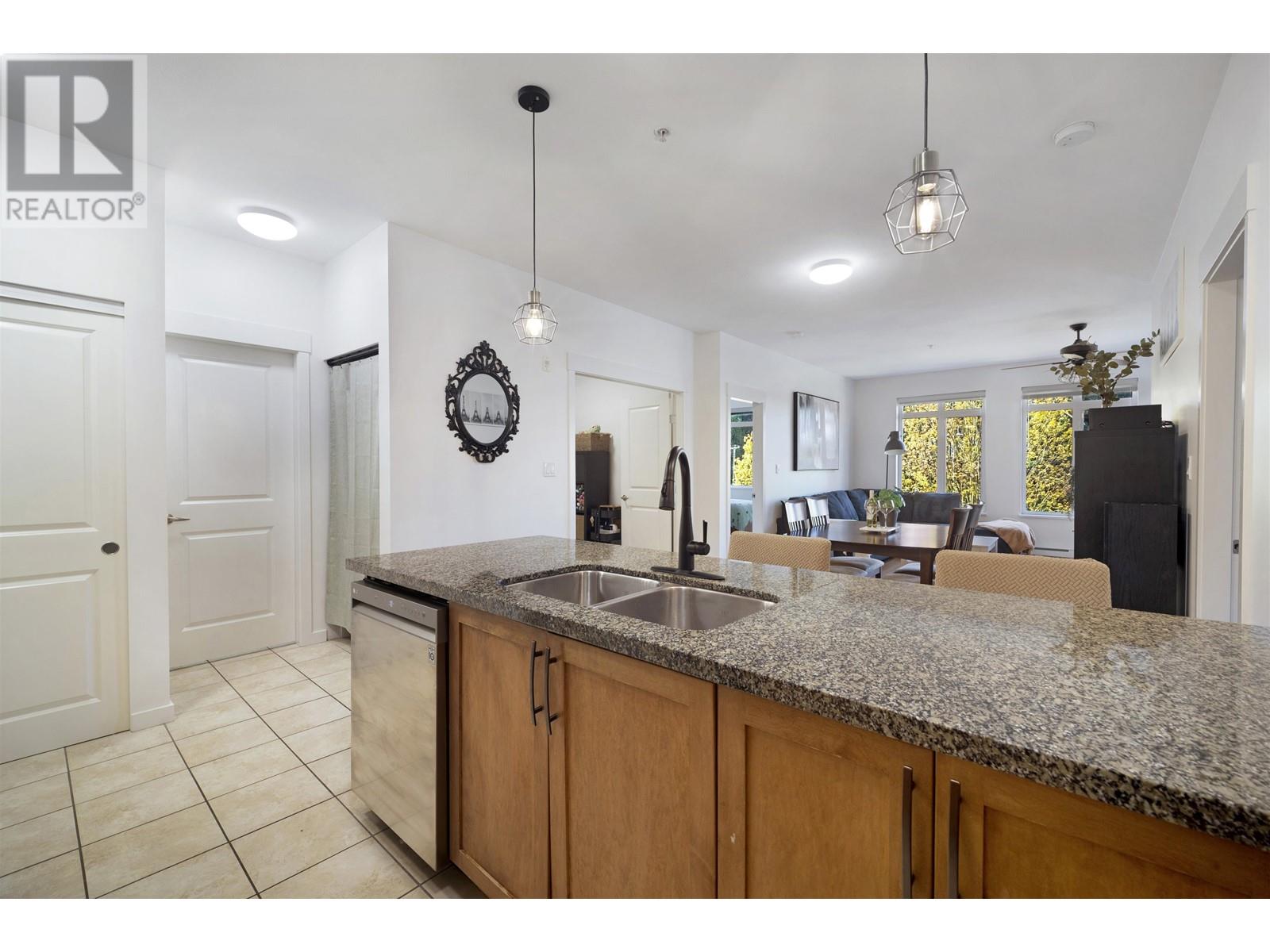 323 12350 HARRIS ROAD, Pitt Meadows real estate listing R3008865