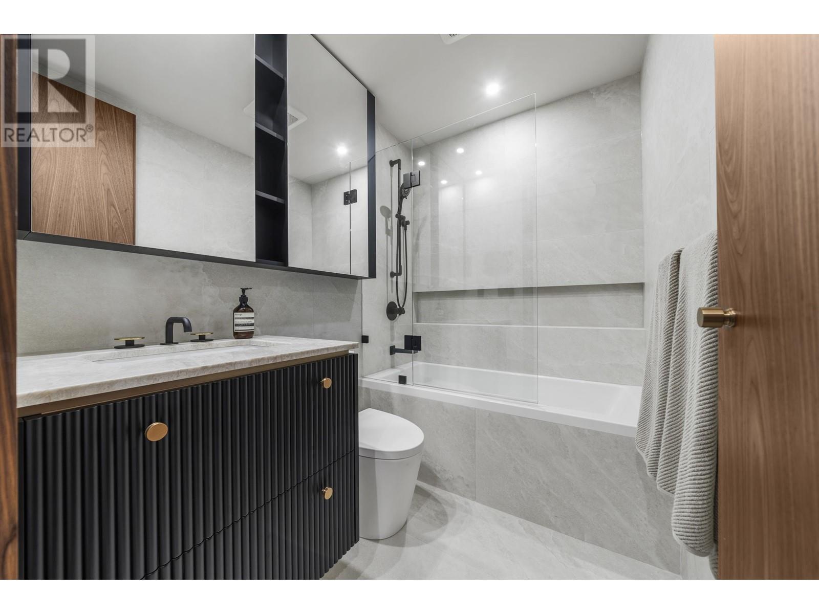 #314-12871 RAILWAY Avenue, Richmond