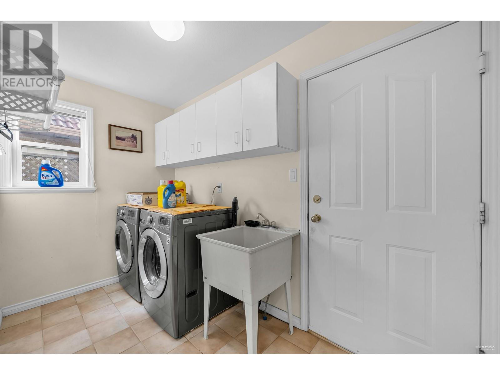5475 LACKNER Crescent, Richmond