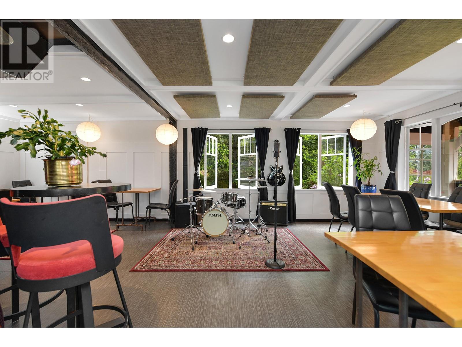 454 VILLAGE BAY ROAD, Mayne Island