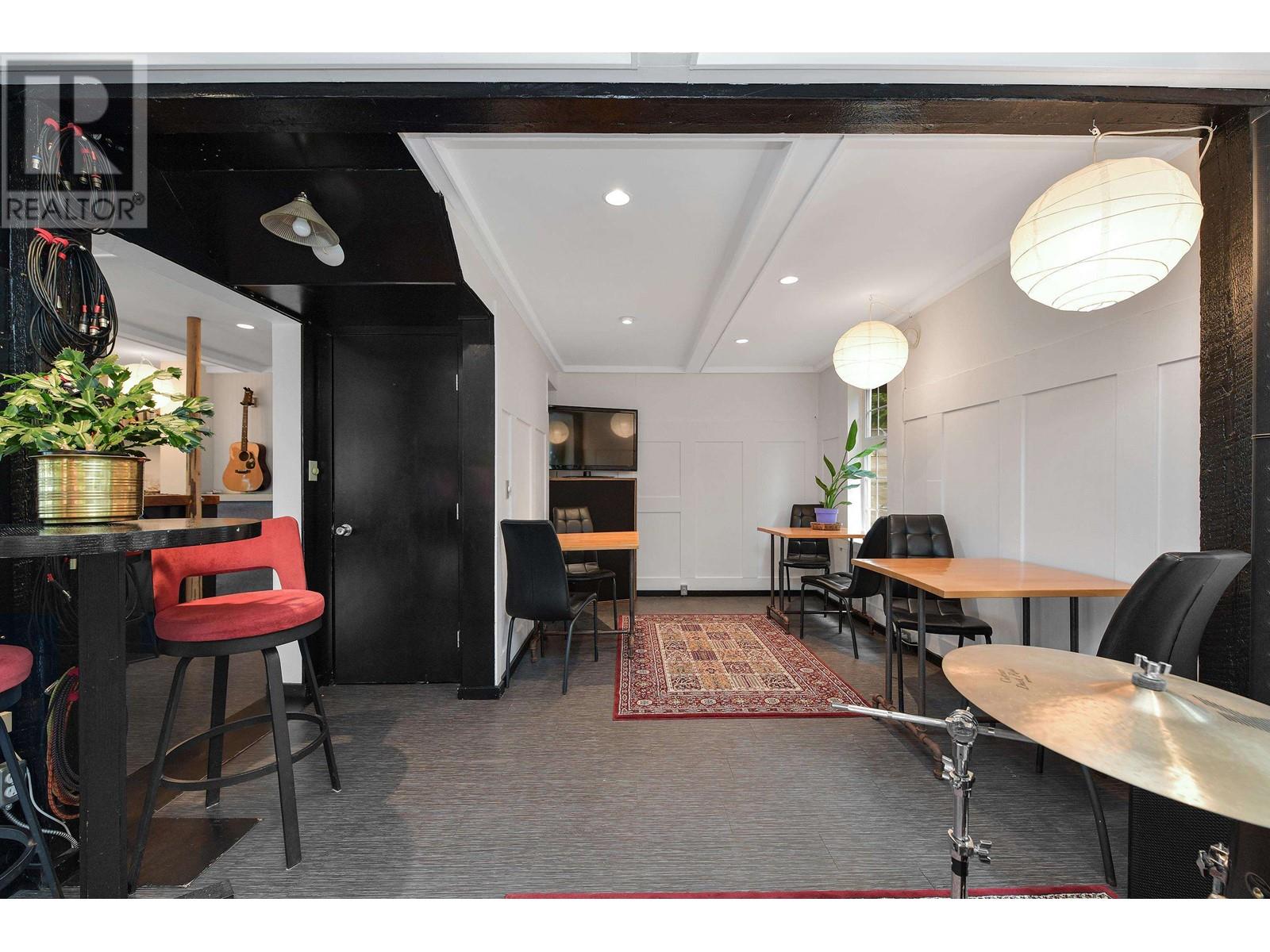 454 VILLAGE BAY ROAD, Mayne Island