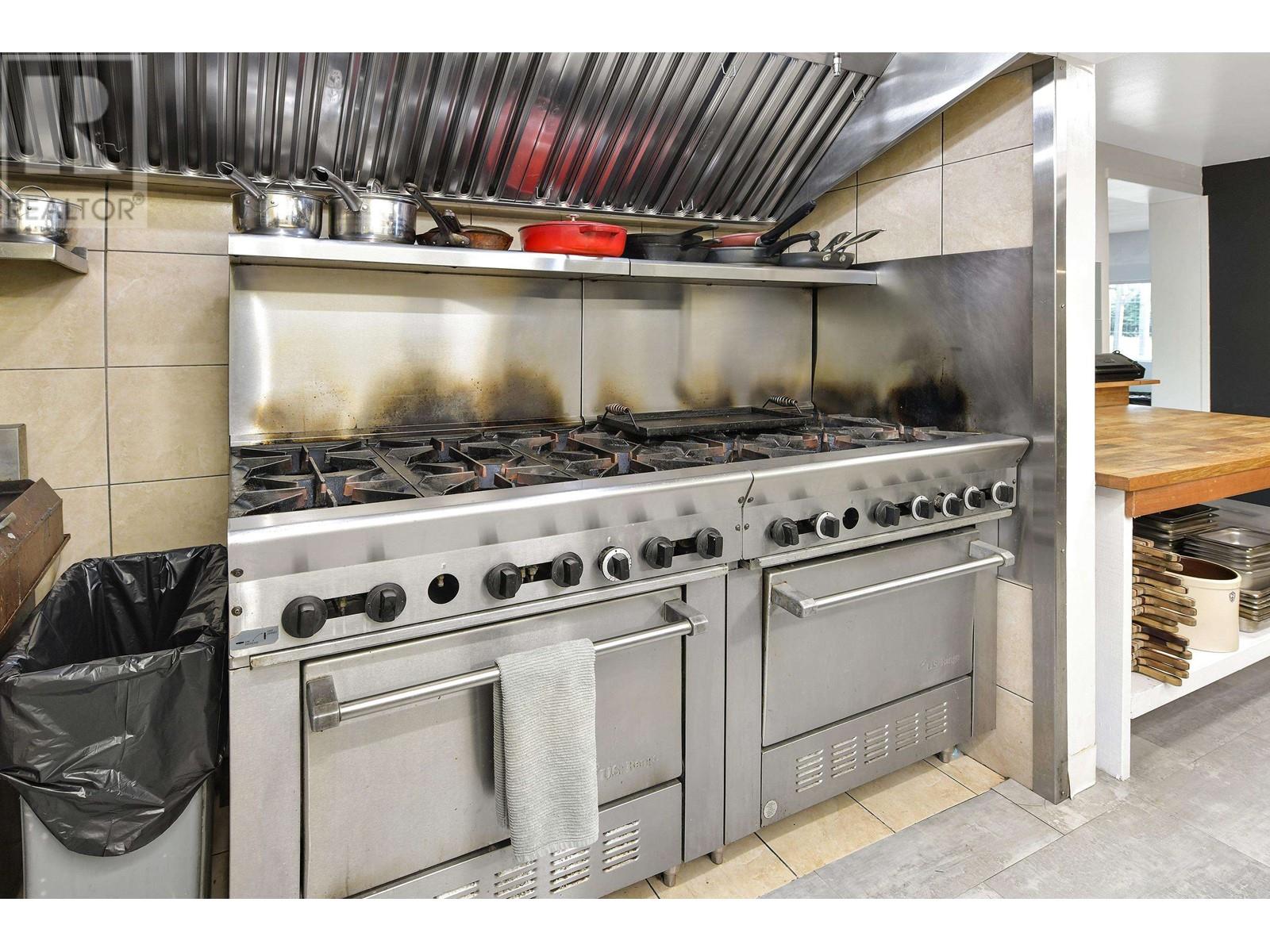 454 VILLAGE BAY ROAD, Mayne Island