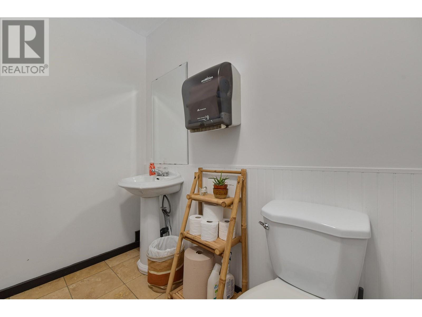 454 VILLAGE BAY ROAD, Mayne Island