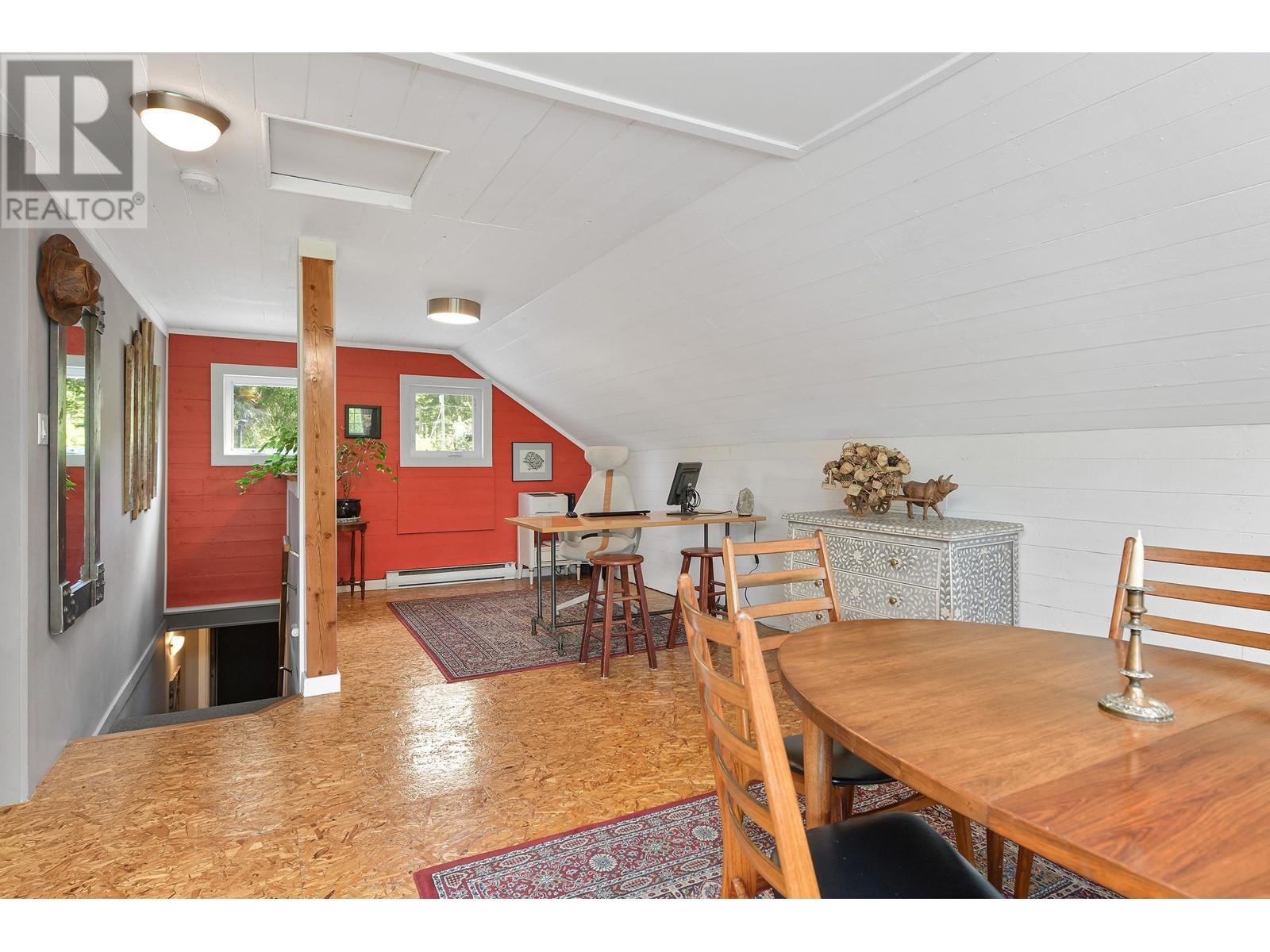 454 VILLAGE BAY ROAD, Mayne Island