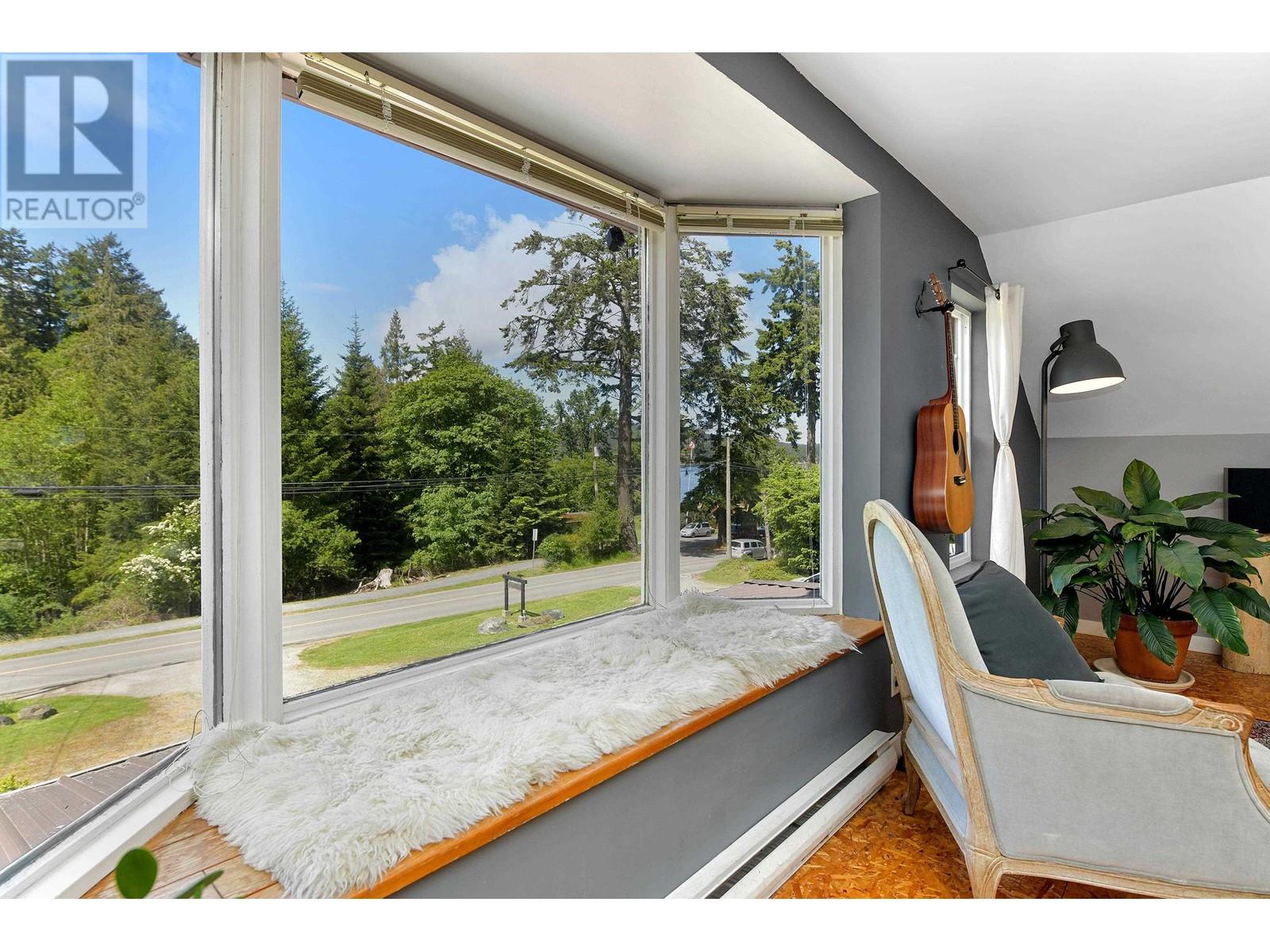 454 VILLAGE BAY ROAD, Mayne Island