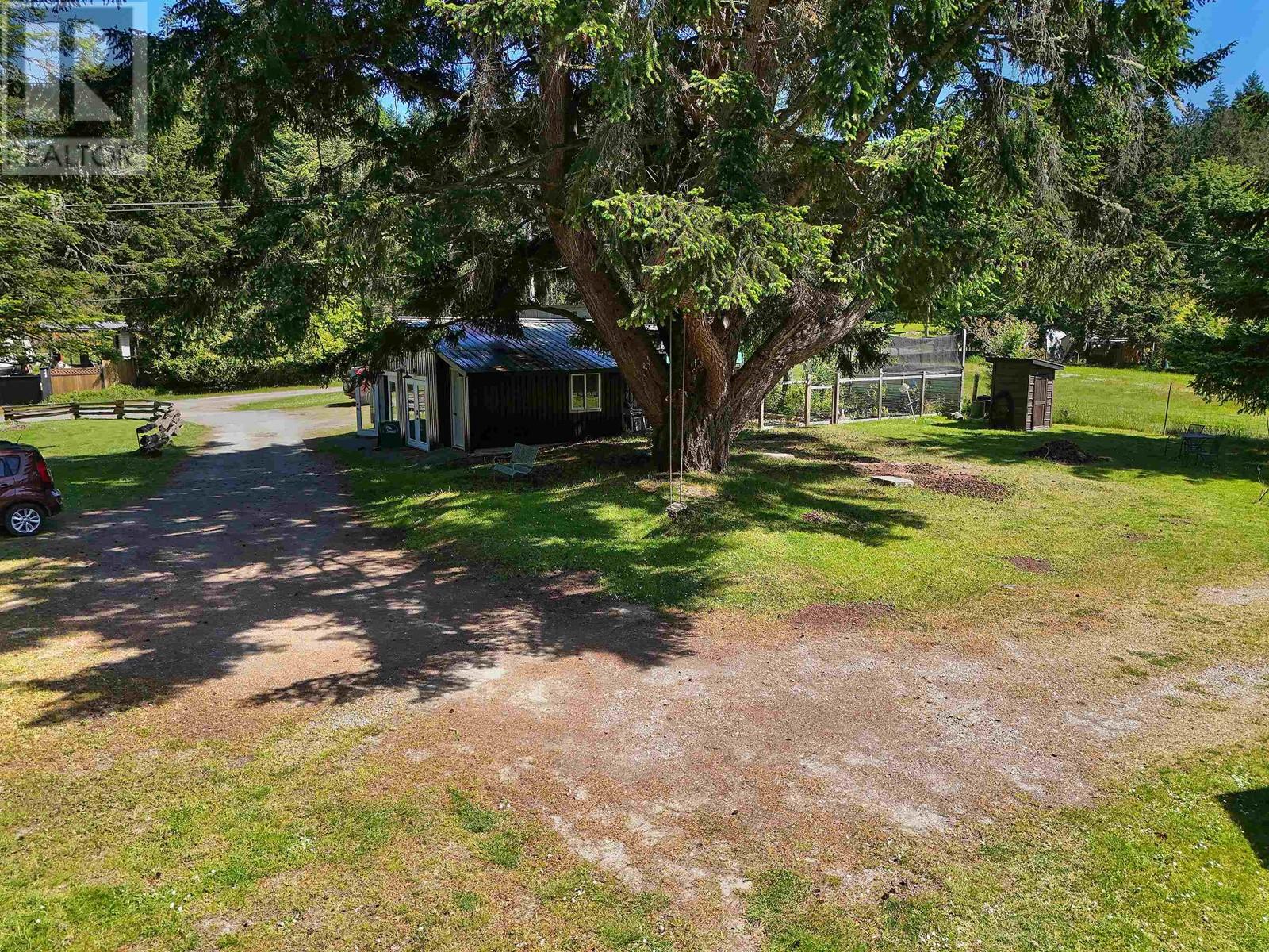 454 VILLAGE BAY ROAD, Mayne Island