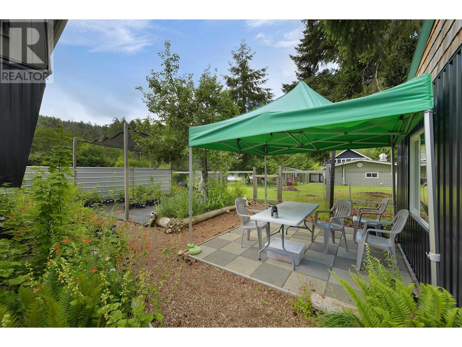 454 VILLAGE BAY ROAD, Mayne Island