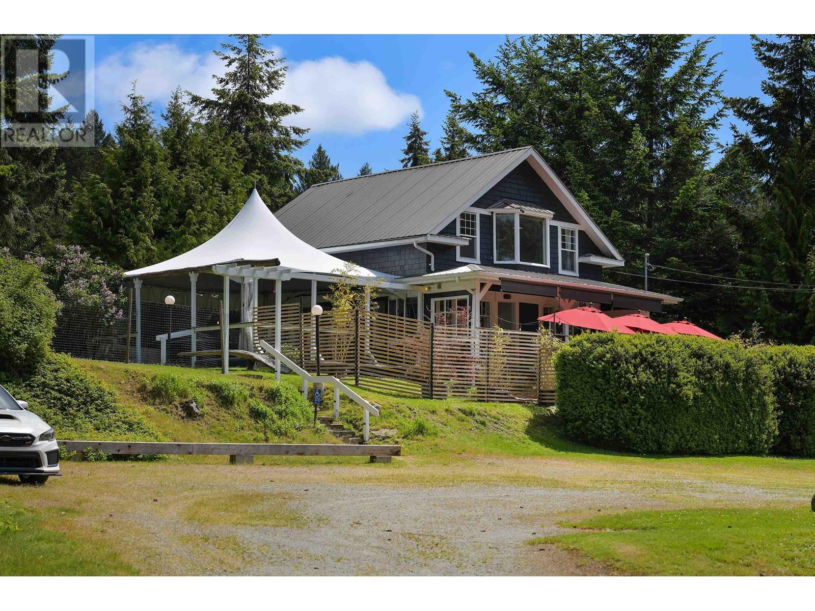 454 VILLAGE BAY ROAD, Mayne Island