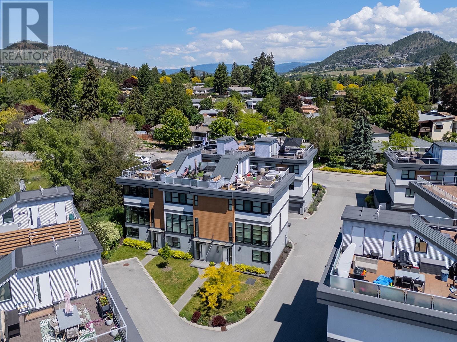 4 1515 Highland Drive North, Kelowna