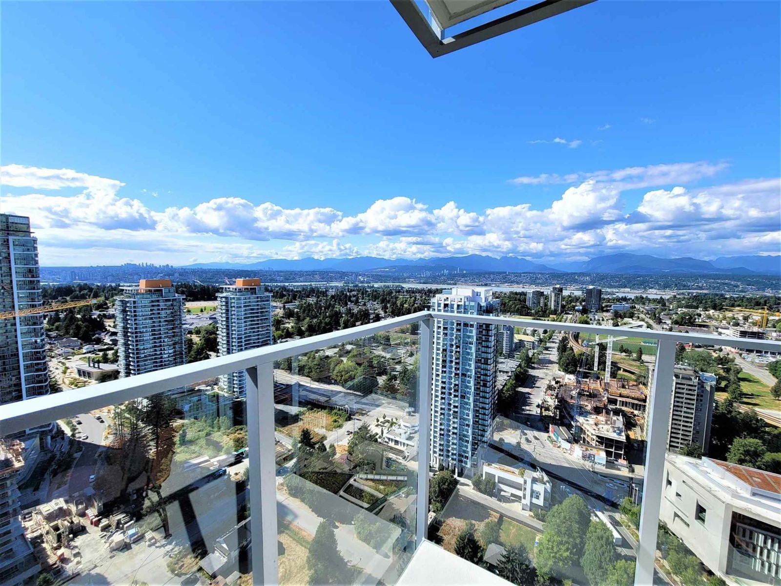 3605 13438 CENTRAL AVENUE, Surrey real estate listing R3008243