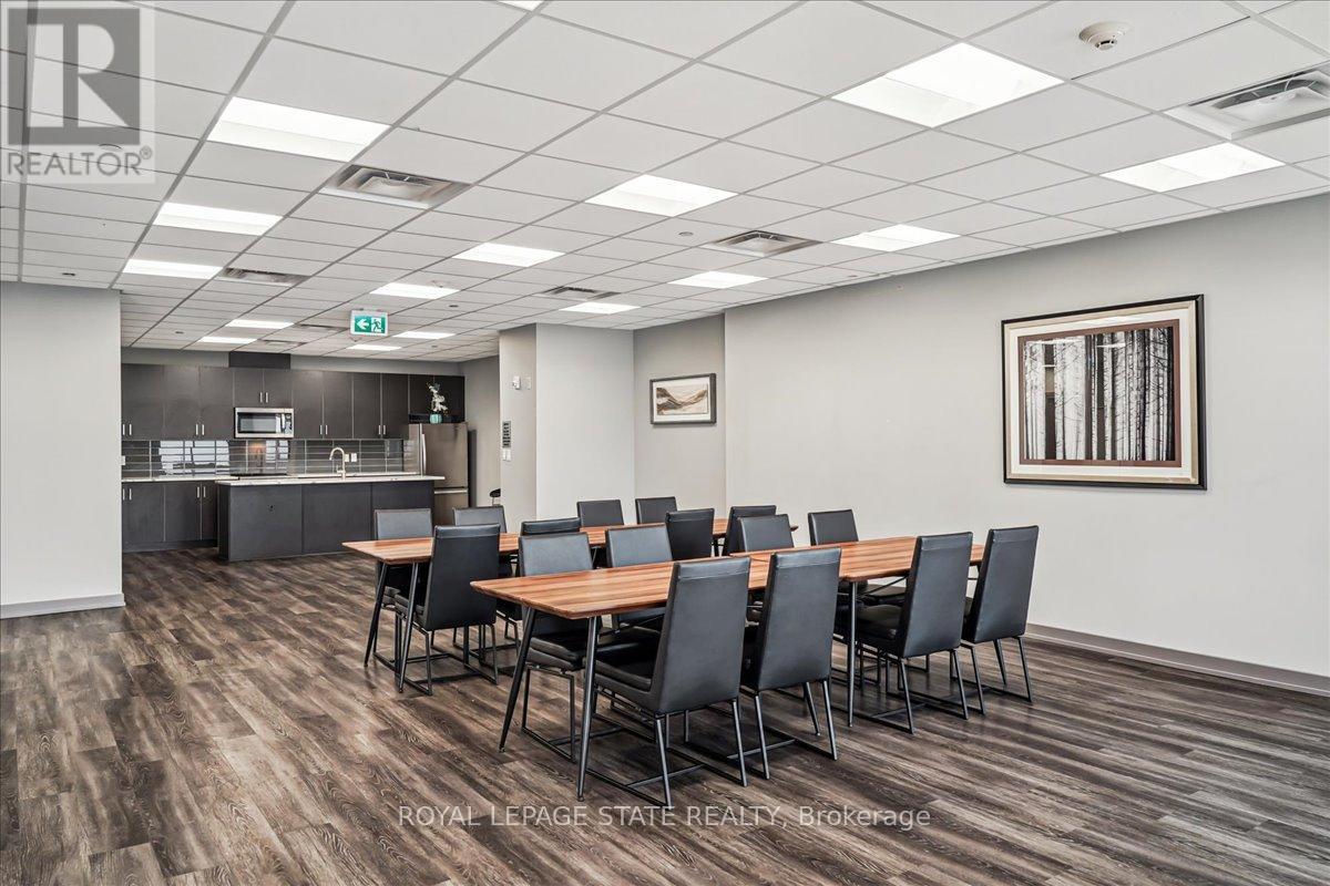 Photo 24 of 809 81 Robinson Street, Hamilton ON