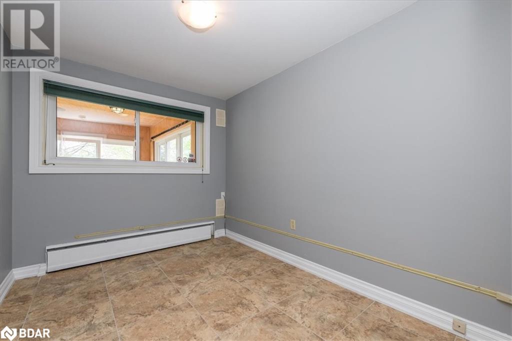 Photo 28 of 46 Eugenia Street, Barrie ON