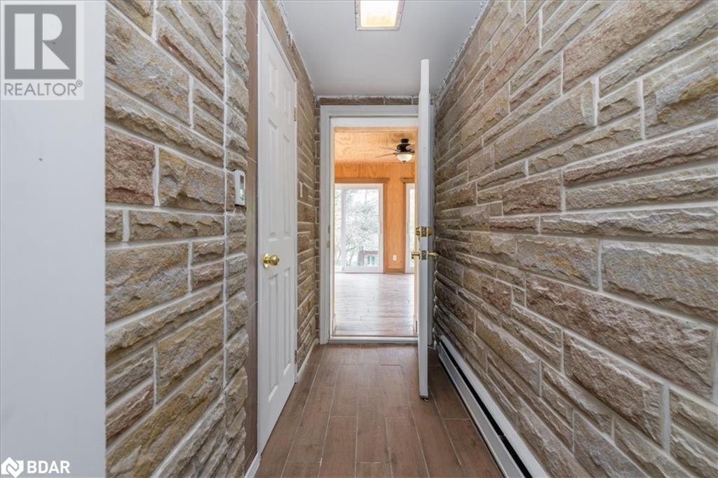 Photo 15 of 46 Eugenia Street, Barrie ON