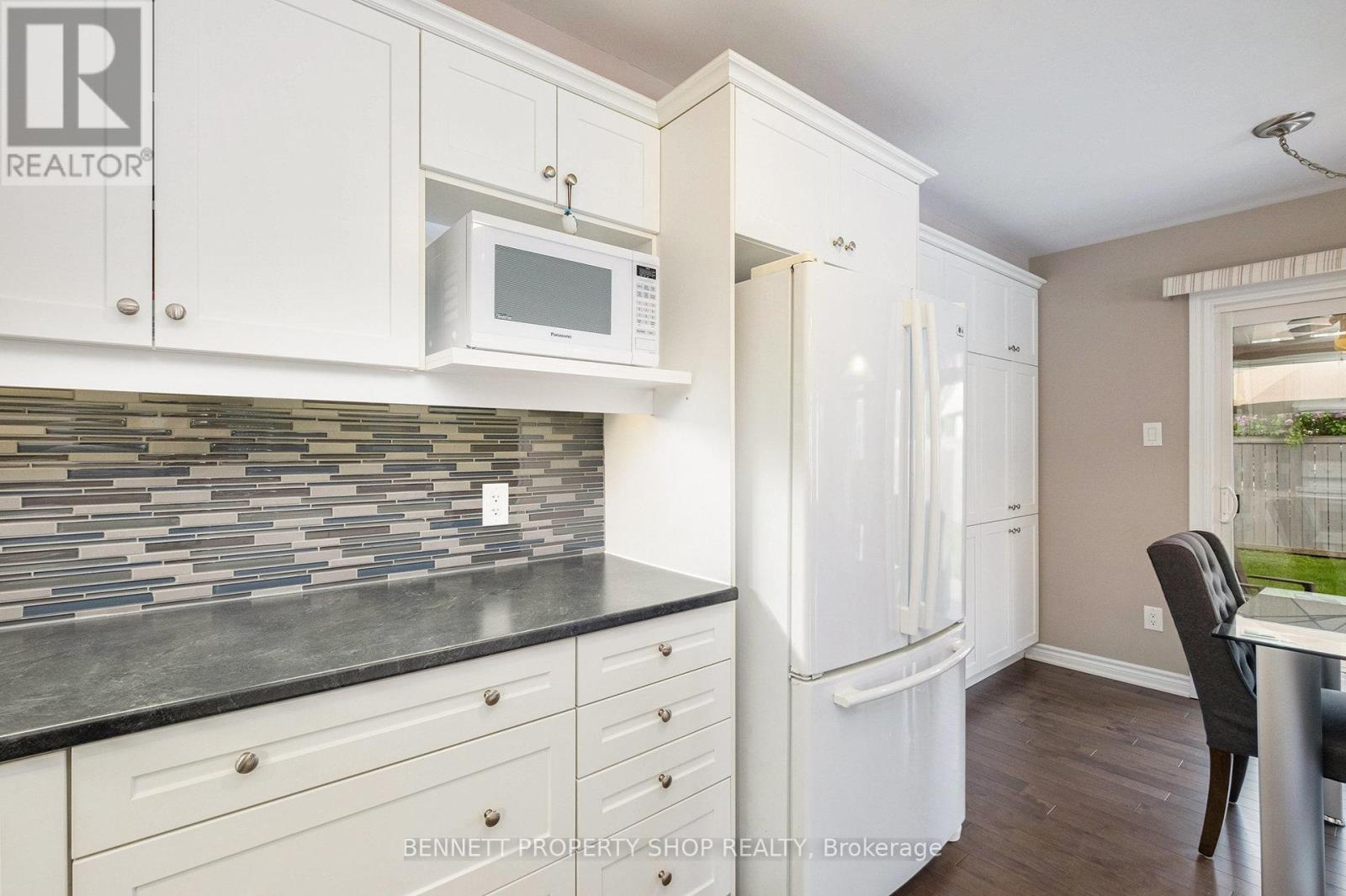 Photo 11 of 201 Cayman Road, Ottawa ON