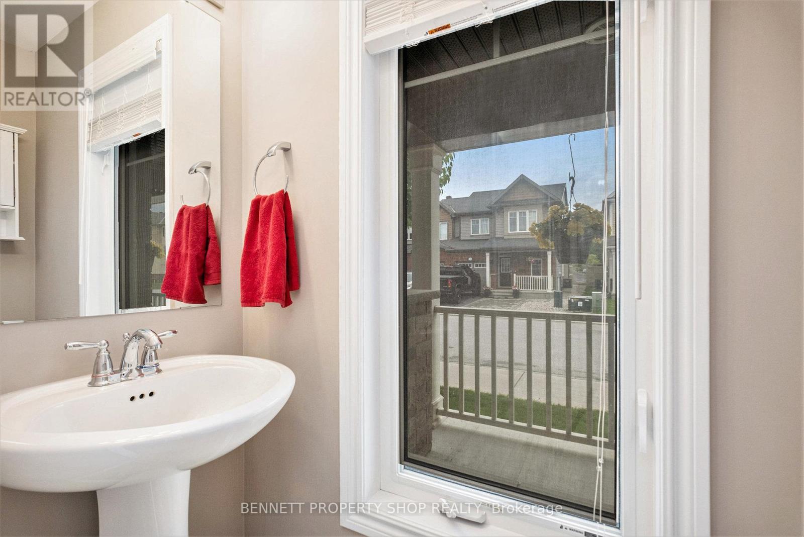 Photo 14 of 201 Cayman Road, Ottawa ON