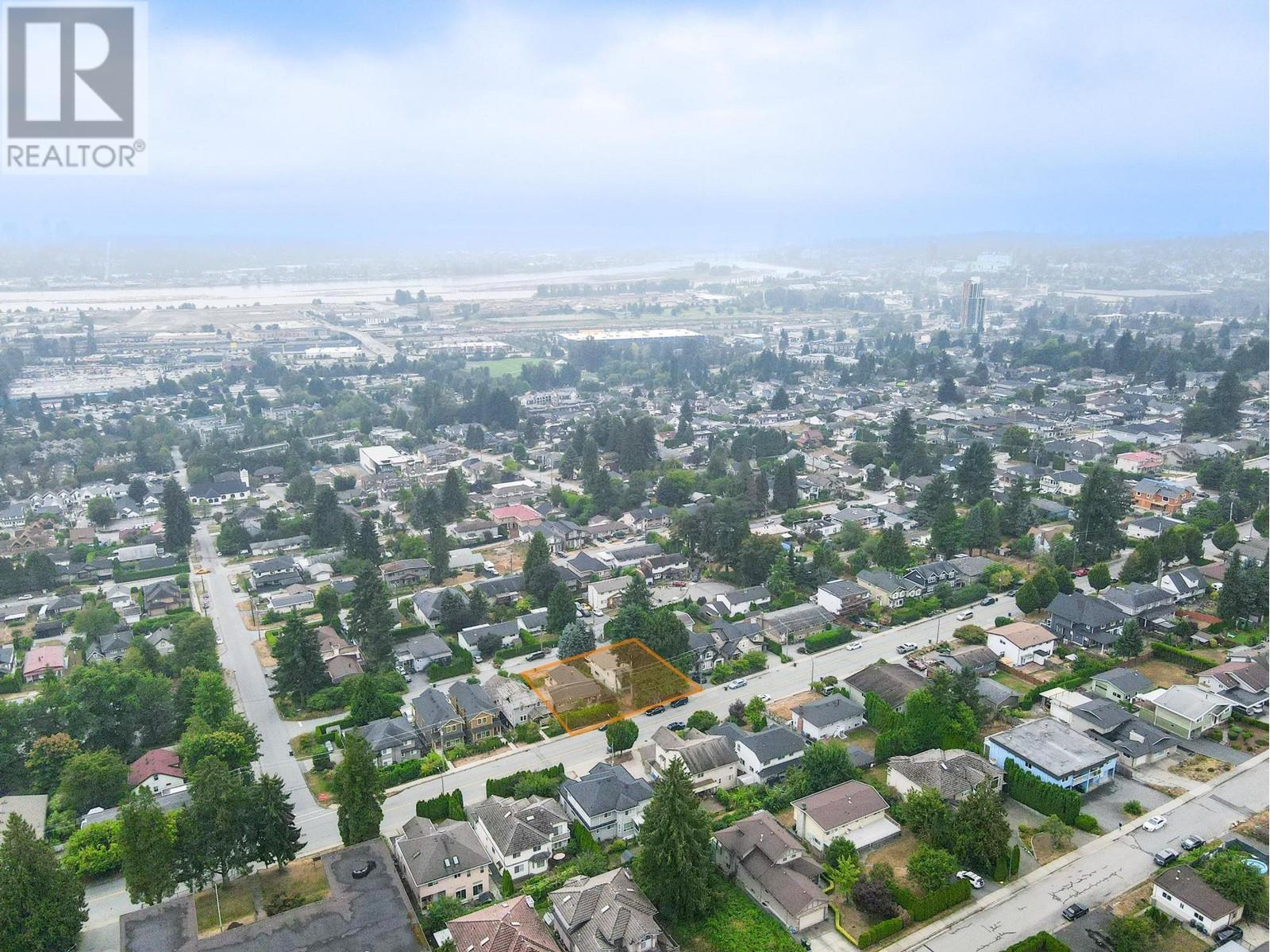 Photo 3 of 1144 Rochester Avenue, Coquitlam BC